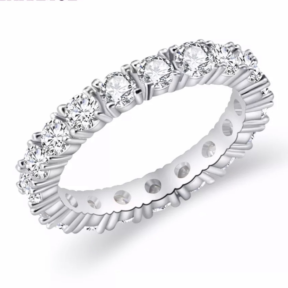 Round Cut Diamond Eternity Band Ring